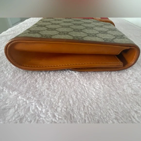 SOLD!! VINTAGE GUCCI CHERRY LINE SHOULDER BAG - Picture 8 of 15